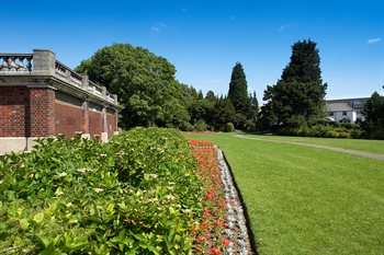 Gladstone Gardens Upper Area